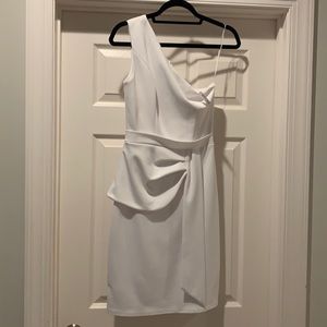 Fernando Wong White Formal Dress size 4